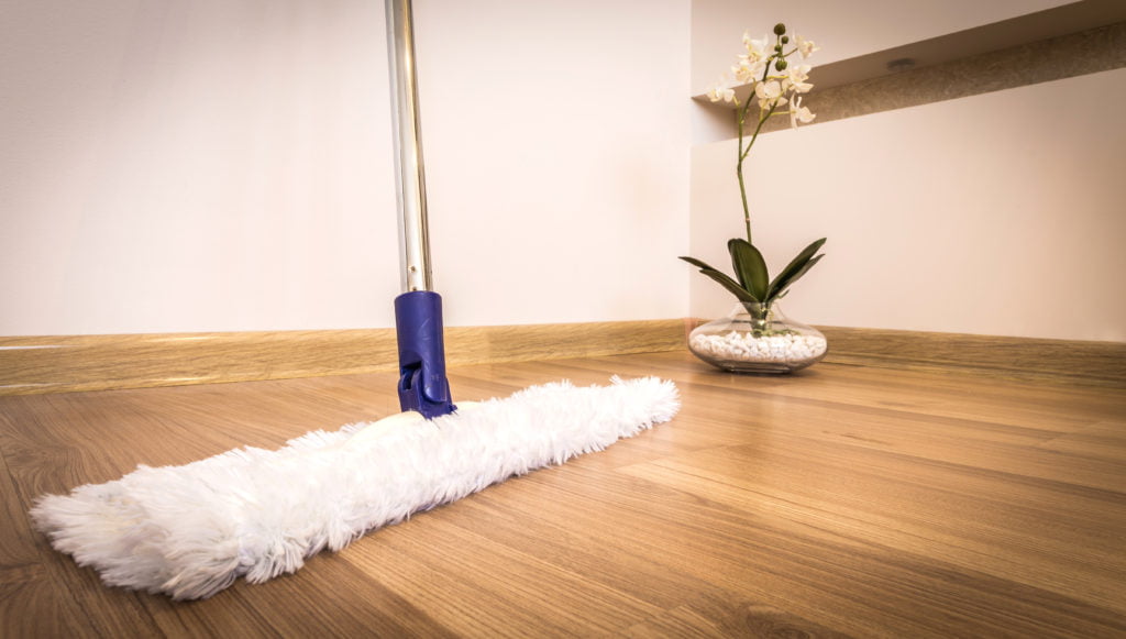 Room decoration mopping